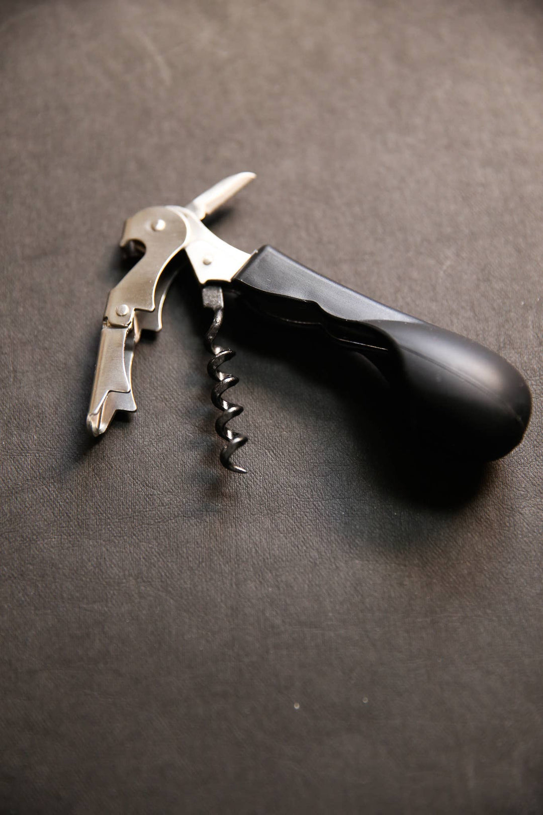 Ergonomic Silicone Handled Corkscrew | Wine Opener: Black