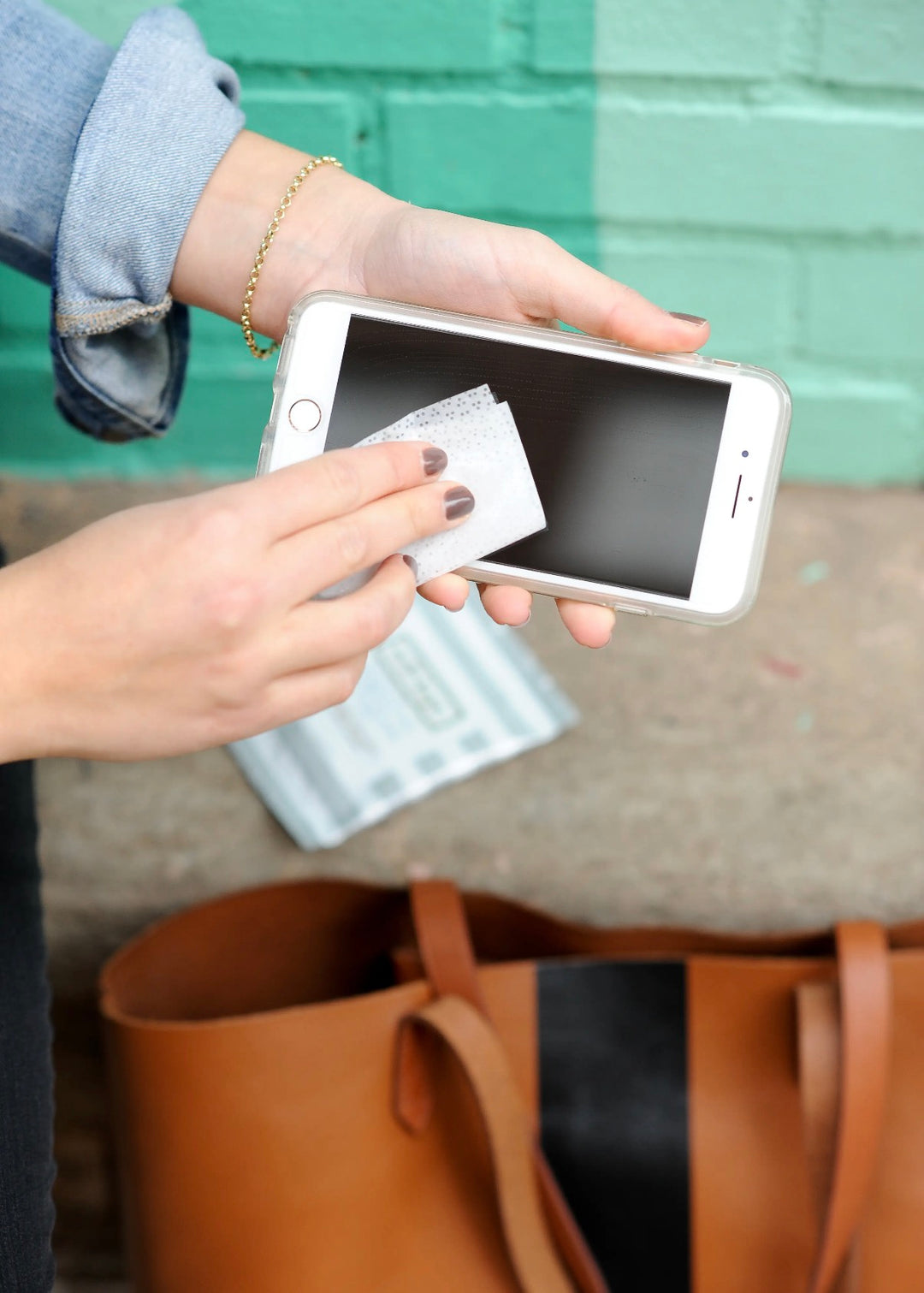 Screen and Lens Wipes