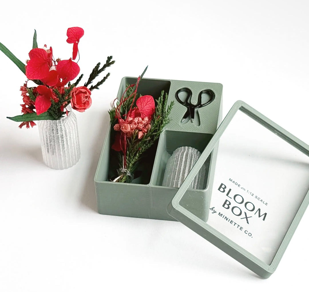 Miniature Winter Holiday Bouquet Gift Box