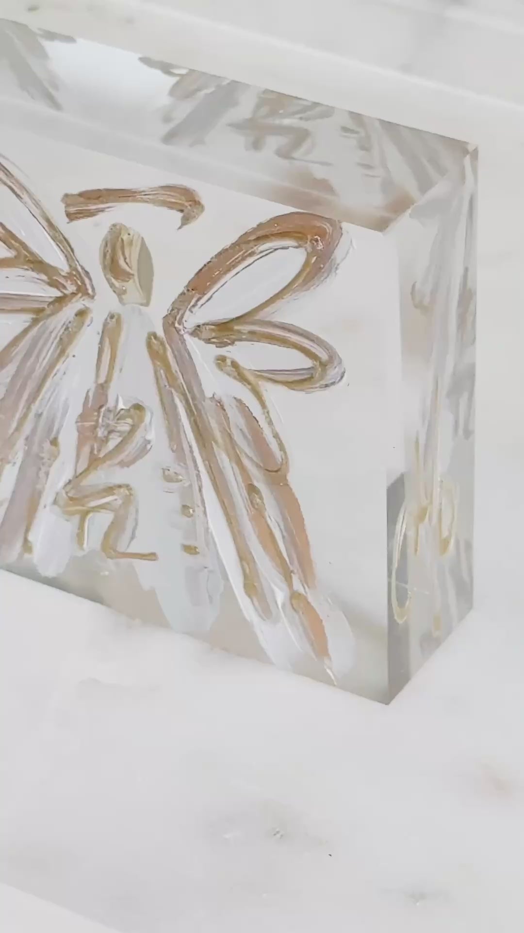 Clear cube decor with gold angel design